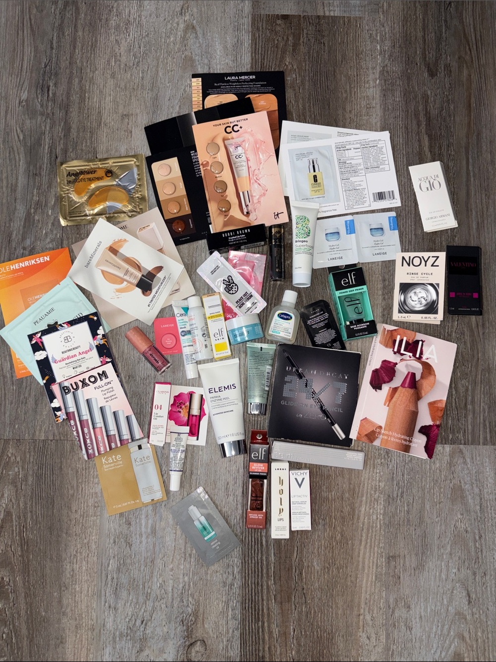 Women’s Skincare & Makeup Samples Multi-Brands